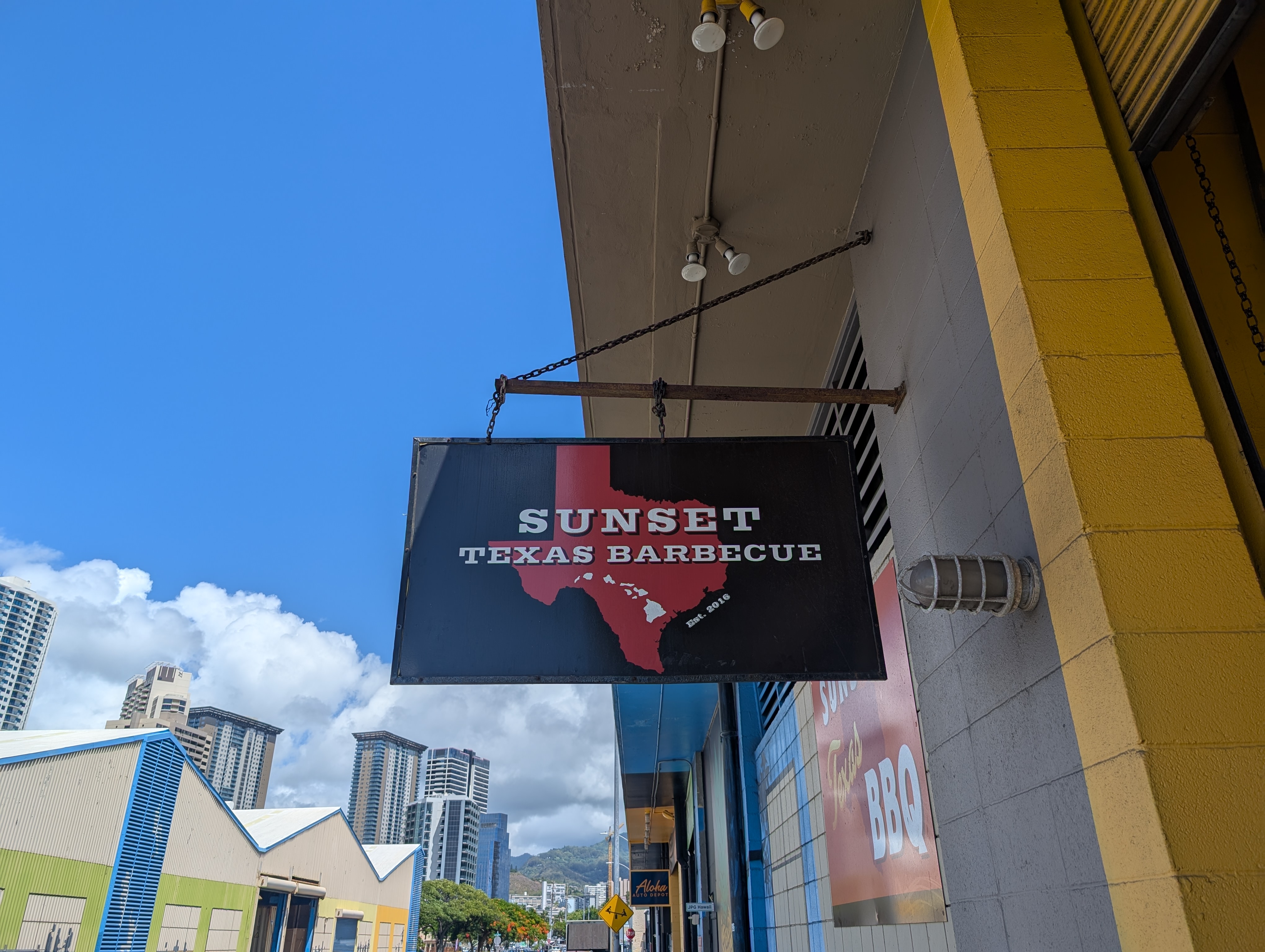 ホノルルで本場の味!テキサスバーベキューを堪能